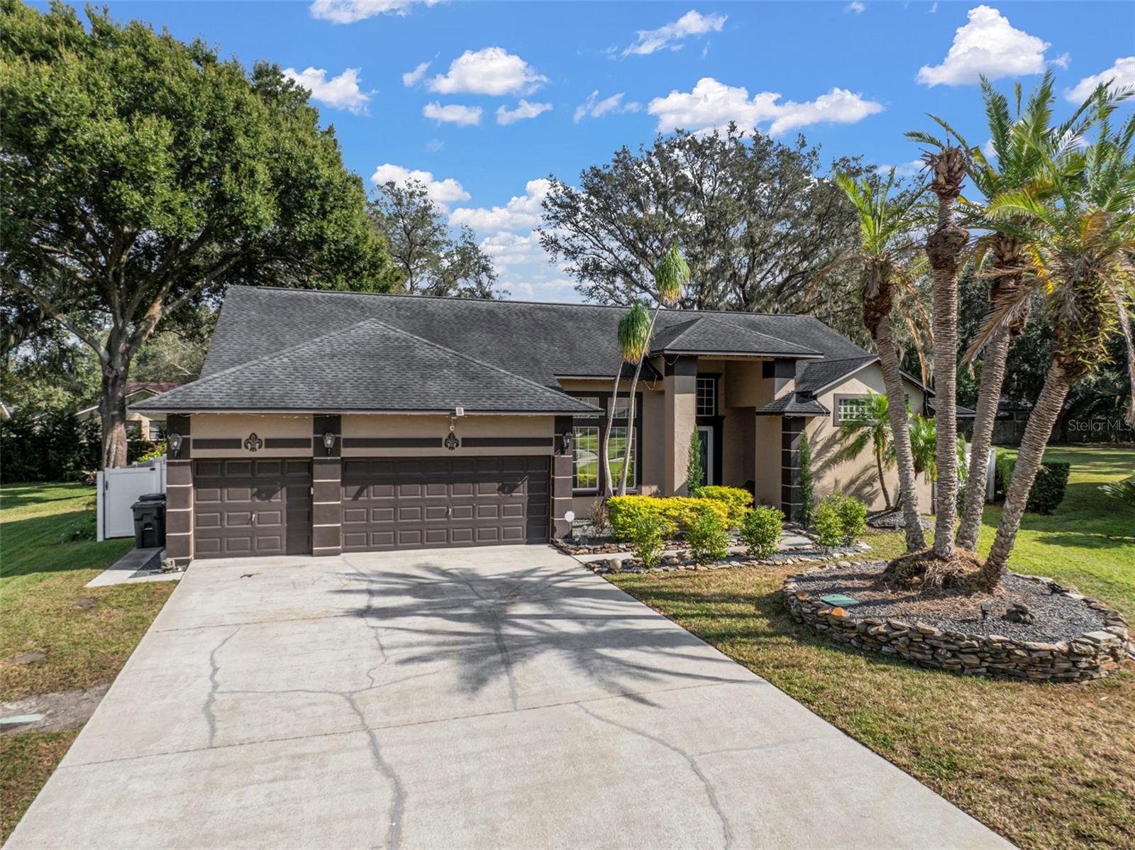 424 Summit Chase Dr