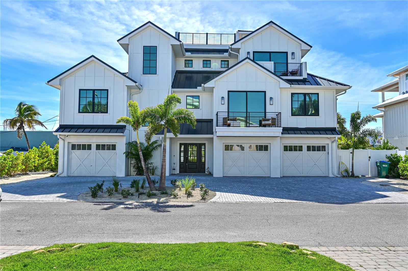 305 55th St photo 1