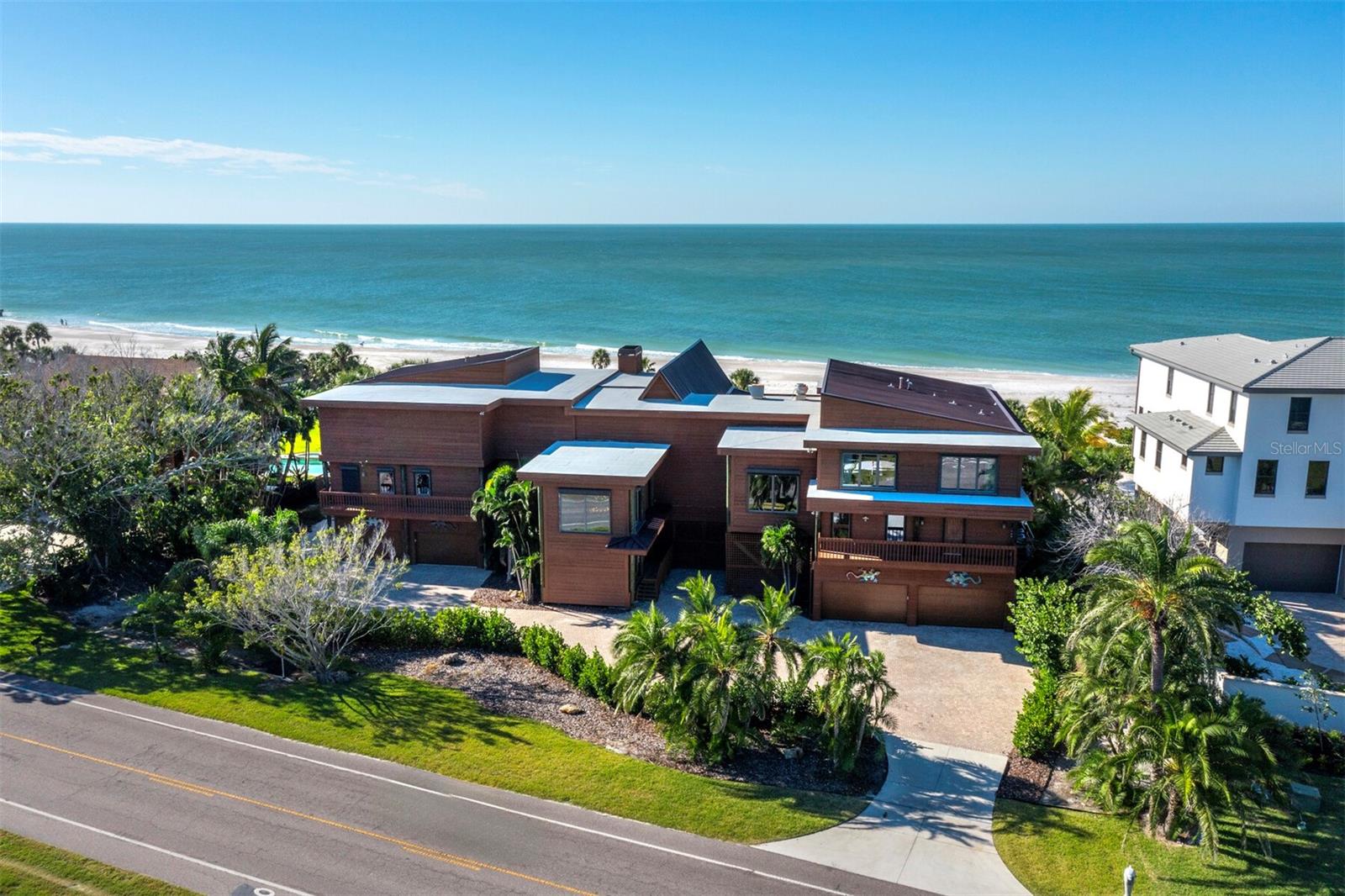 6685 Gulf Of Mexico Dr photo 1
