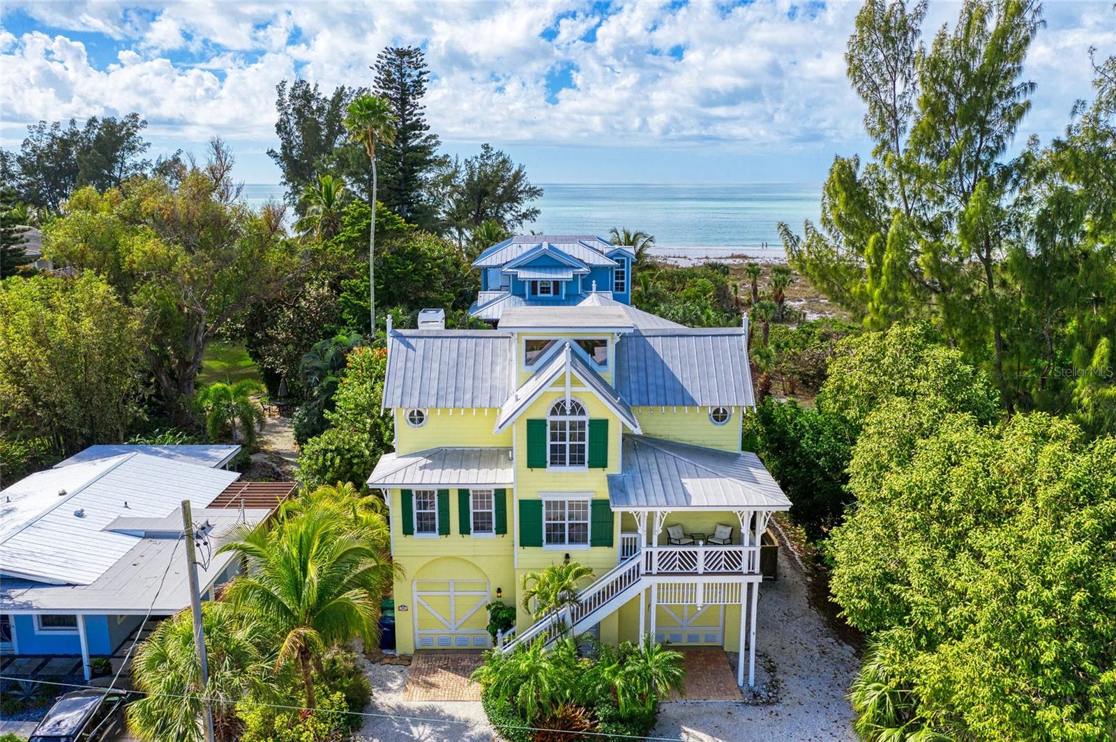 705 N Shore Dr