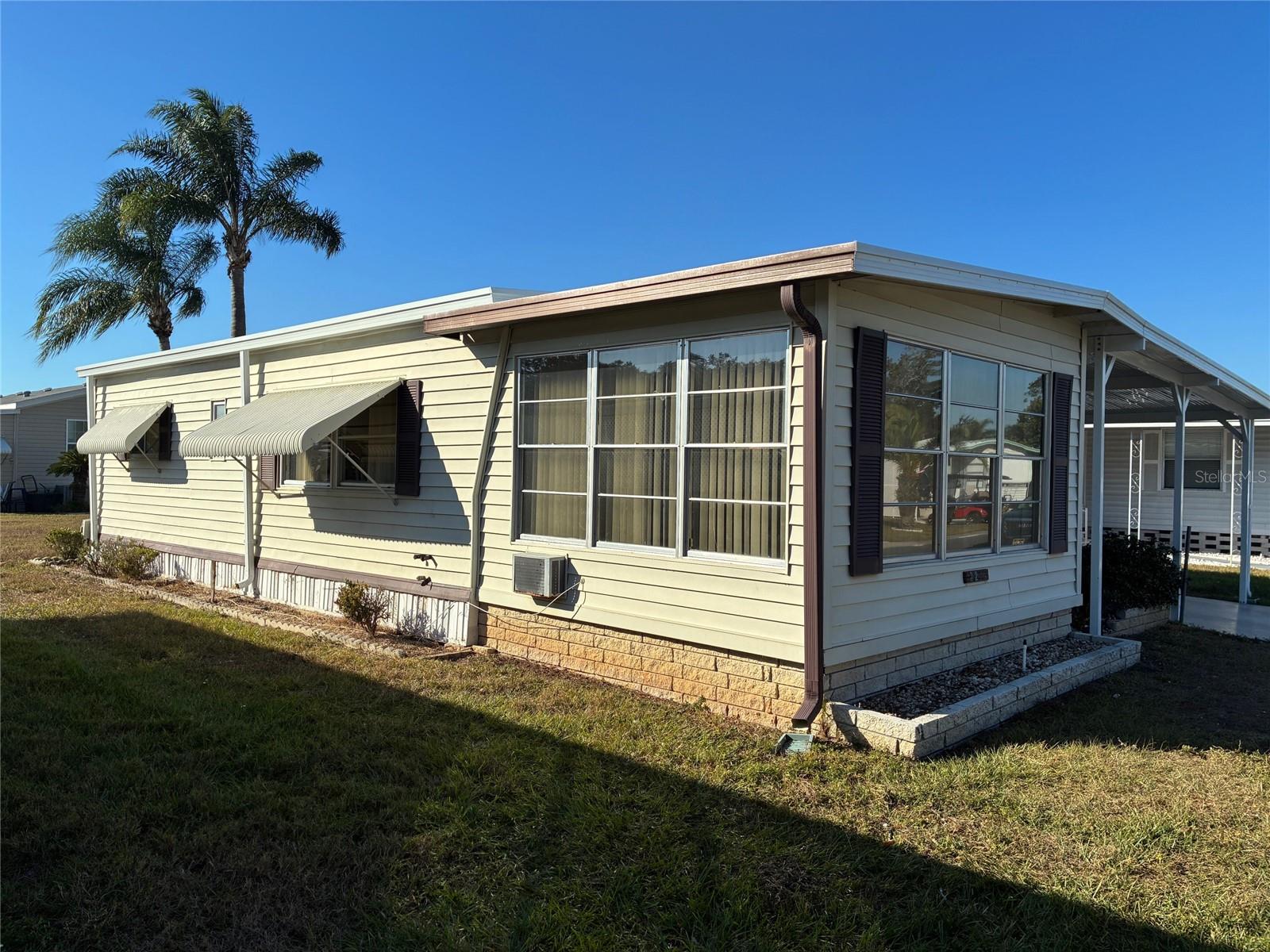 3211 Lanark Dr
