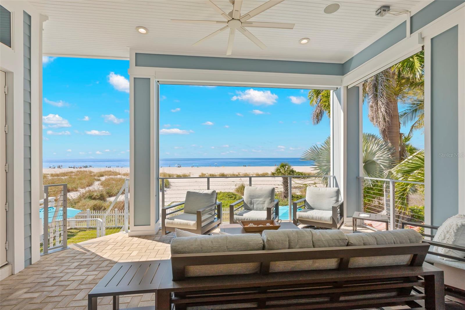 10042 Gulf Blvd photo 1