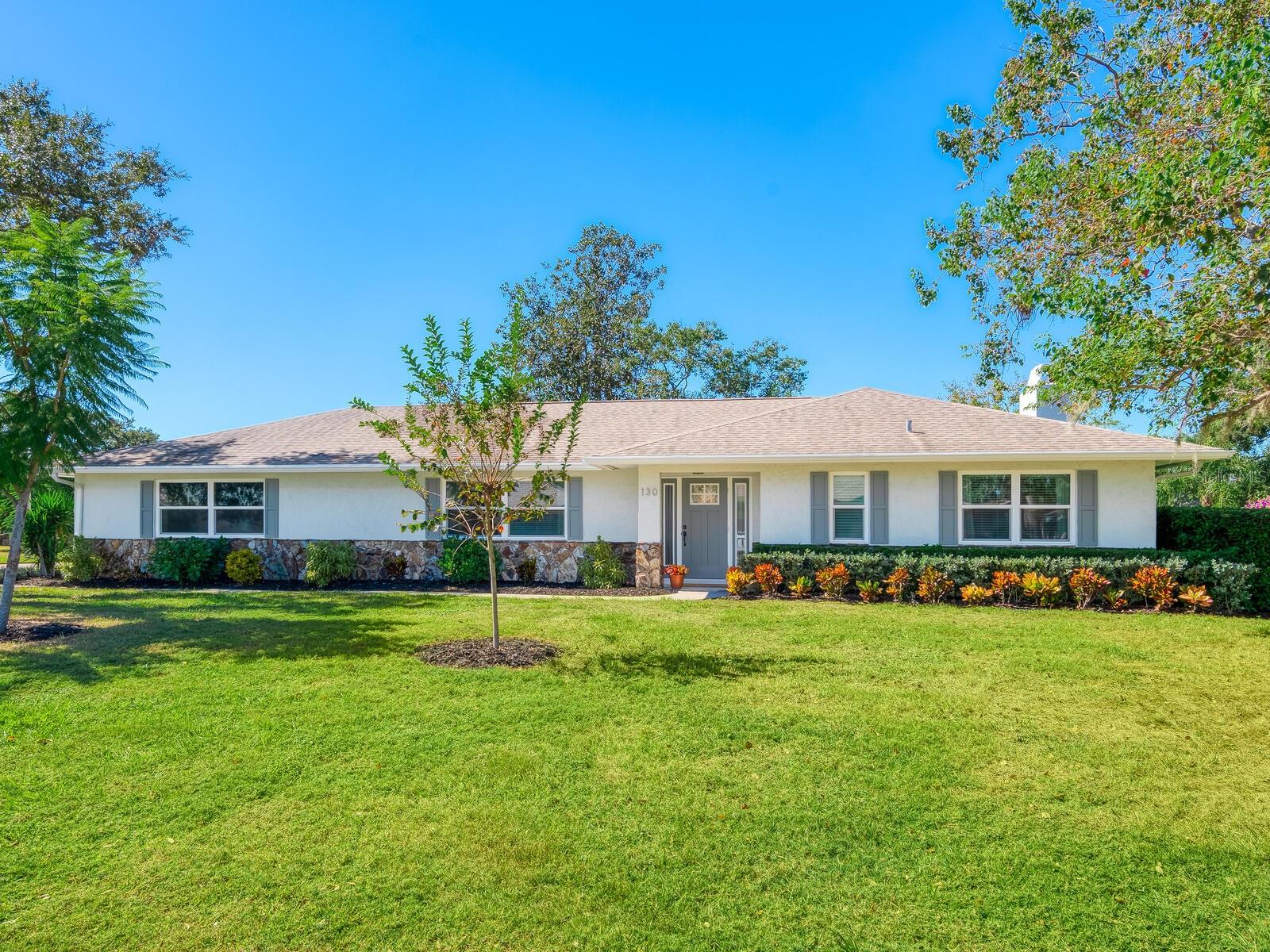 130 Mimosa Dr photo 1