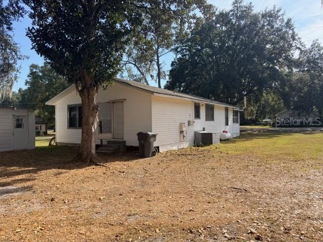 725 W Socrum Loop Rd