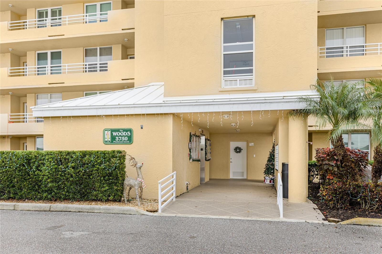 3750 Pinebrook Cir #308