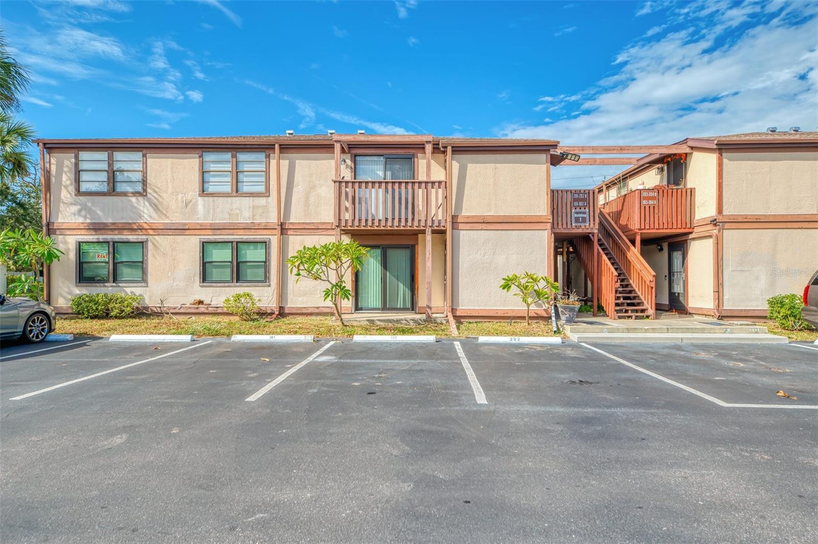 5026 Water Oak Dr #102