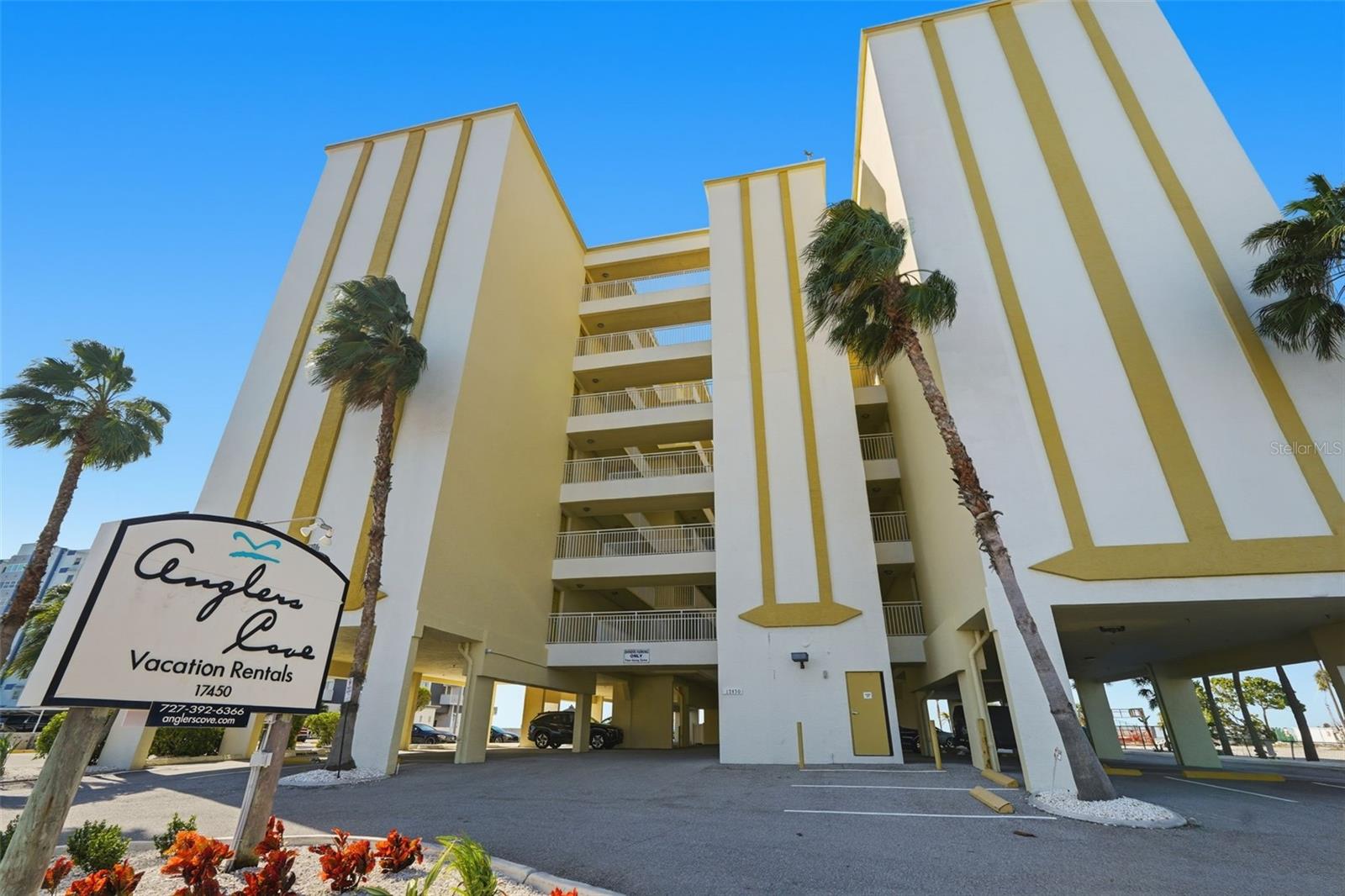 17450 Gulf Blvd #104
