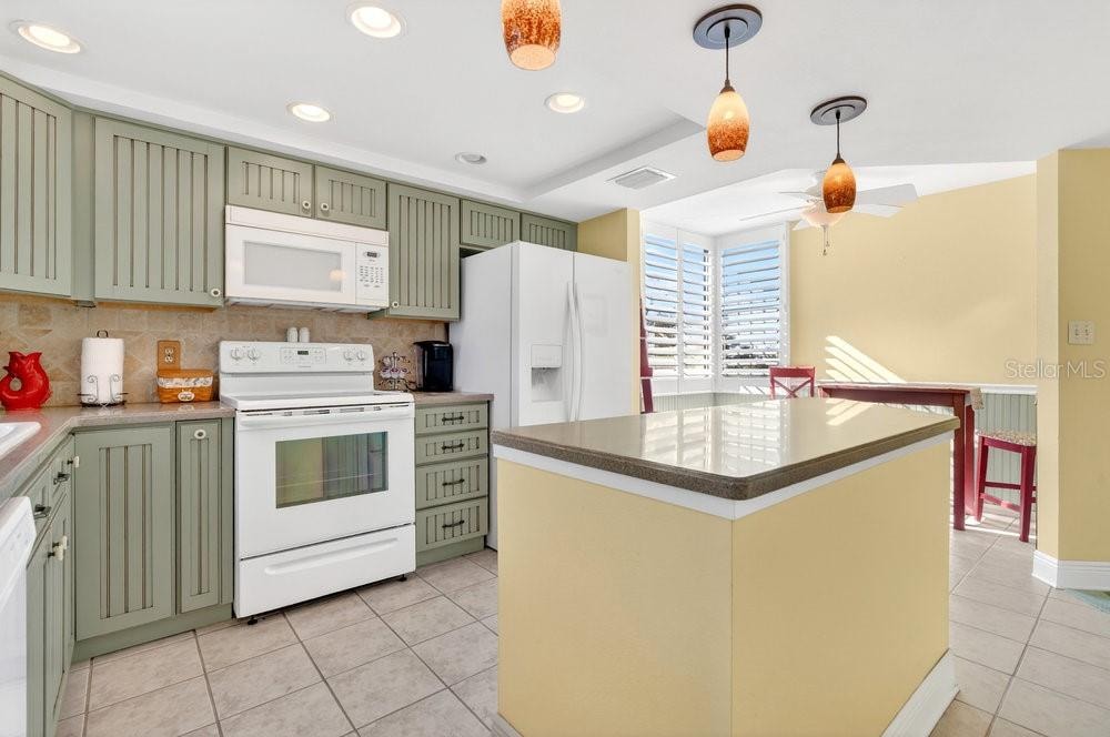 1328 Pasadena Ave S #308