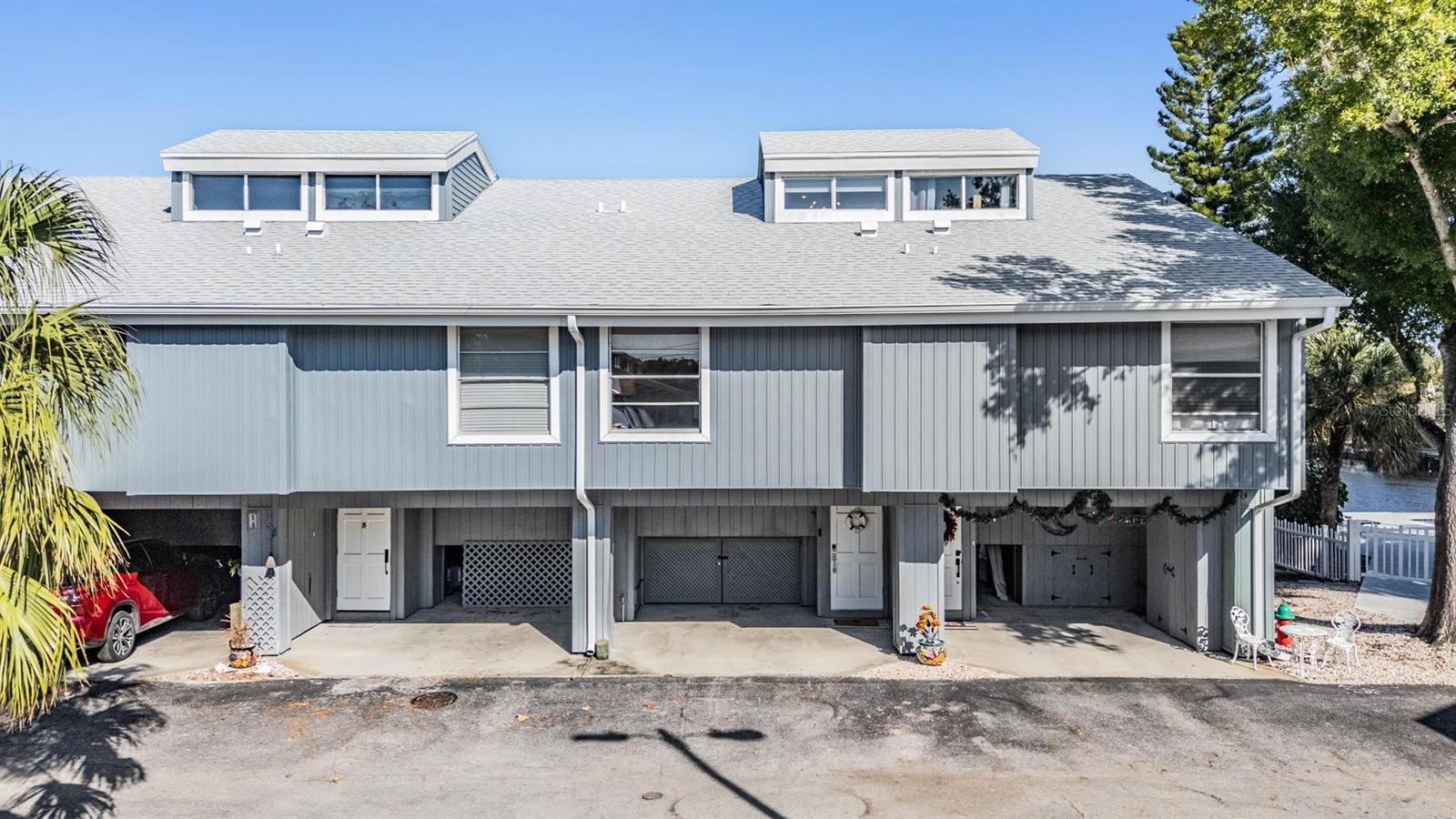 200 Meres Blvd #16