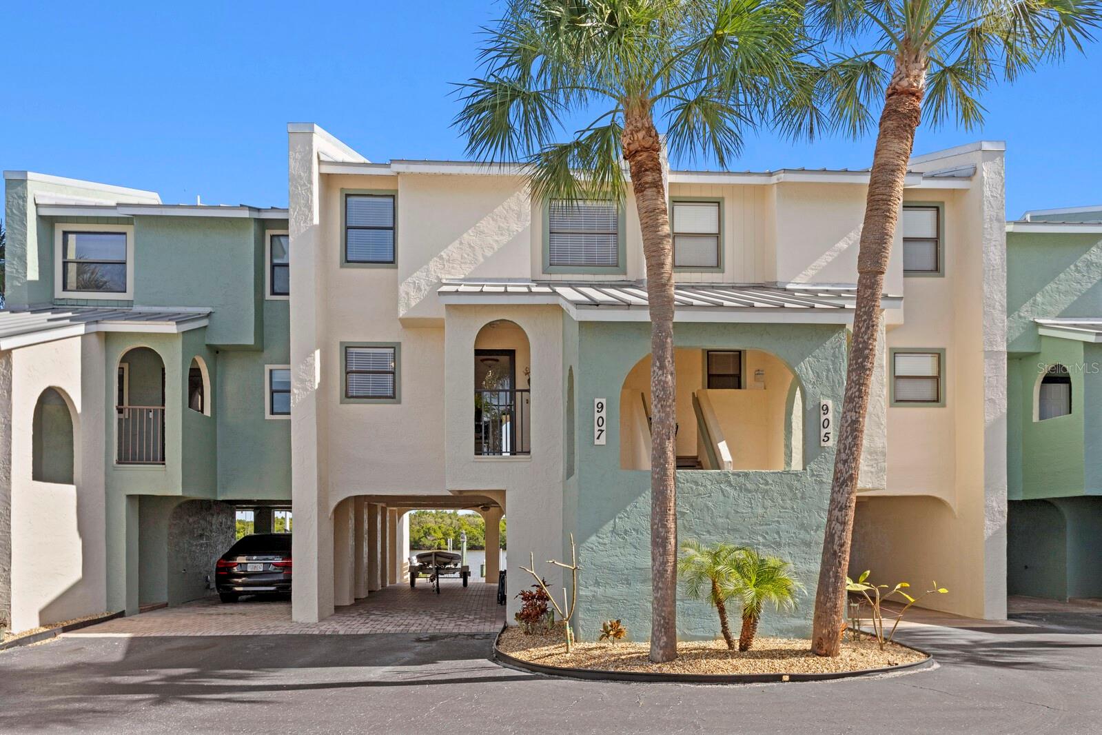 907 Bahia Del Sol Dr #907