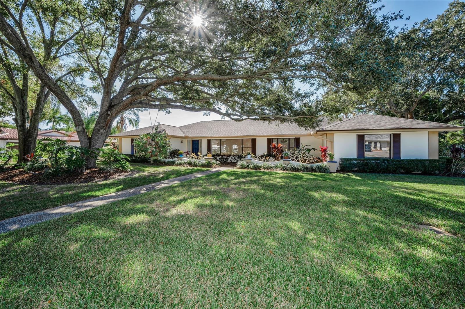 2391 Roberta Ln photo 1