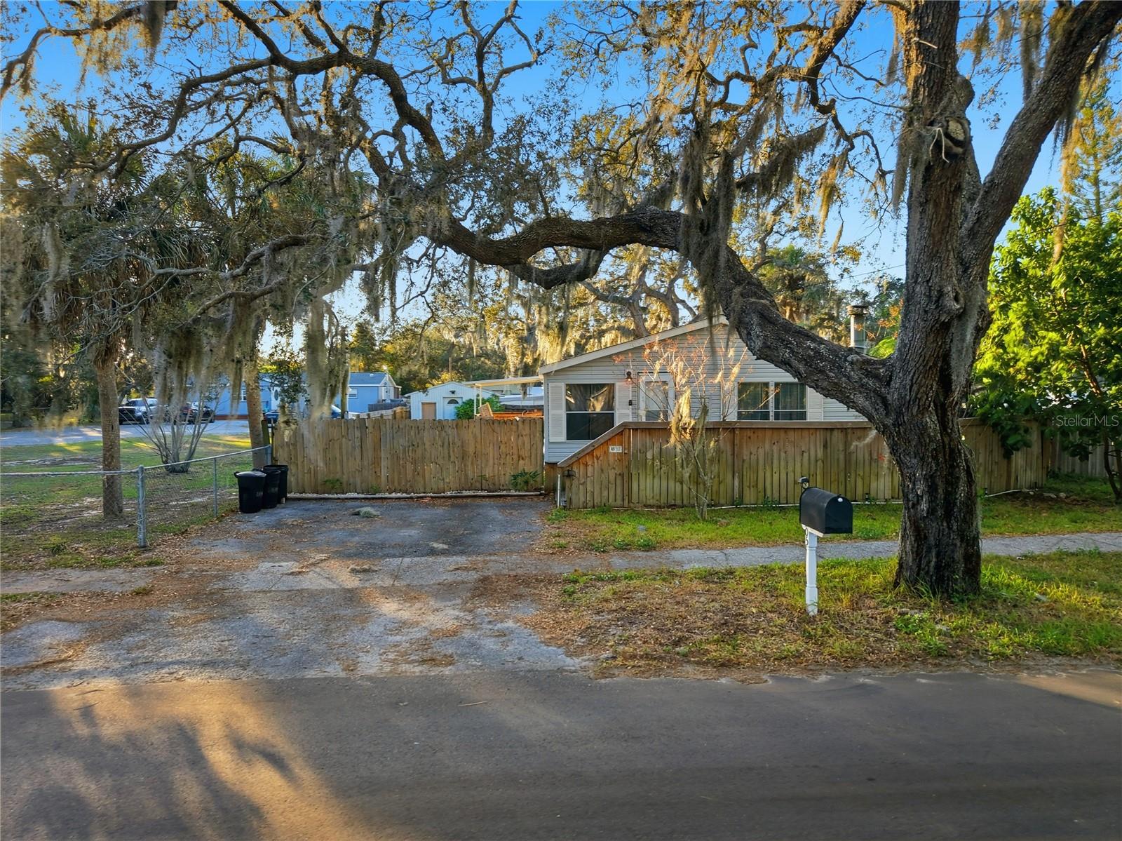 1205 Calvary Rd photo 1