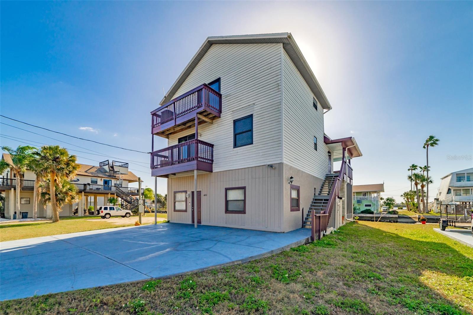 6432 Driftwood Dr