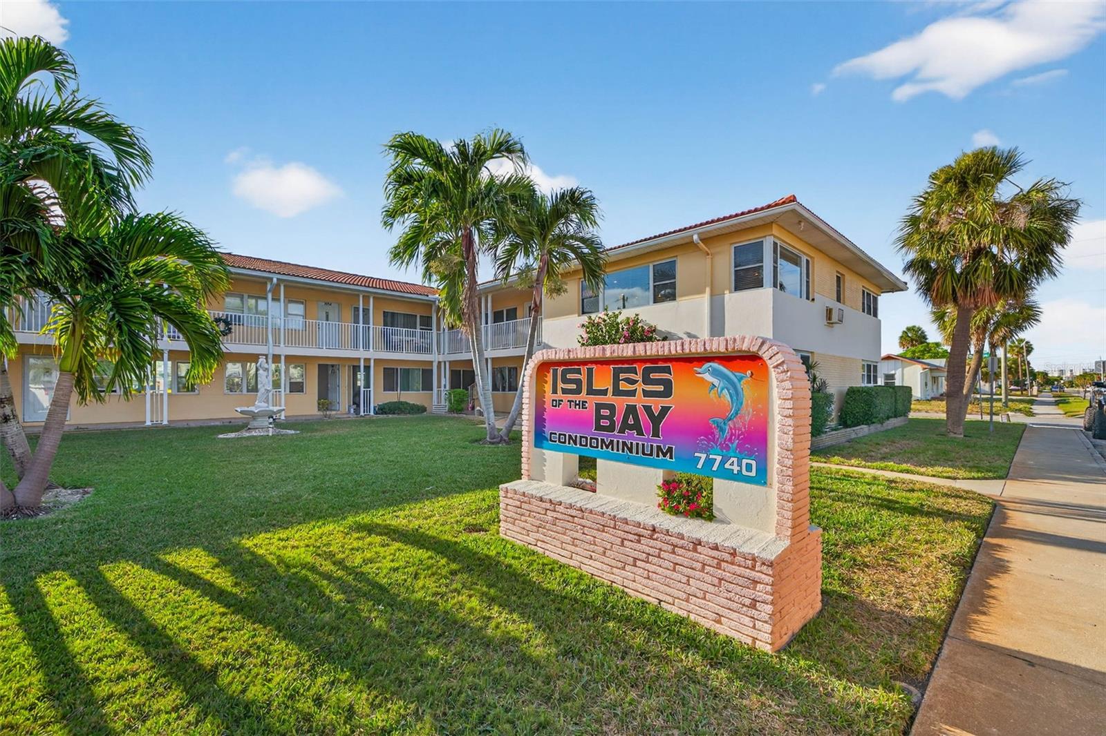 7740 Boca Ciega Dr #201