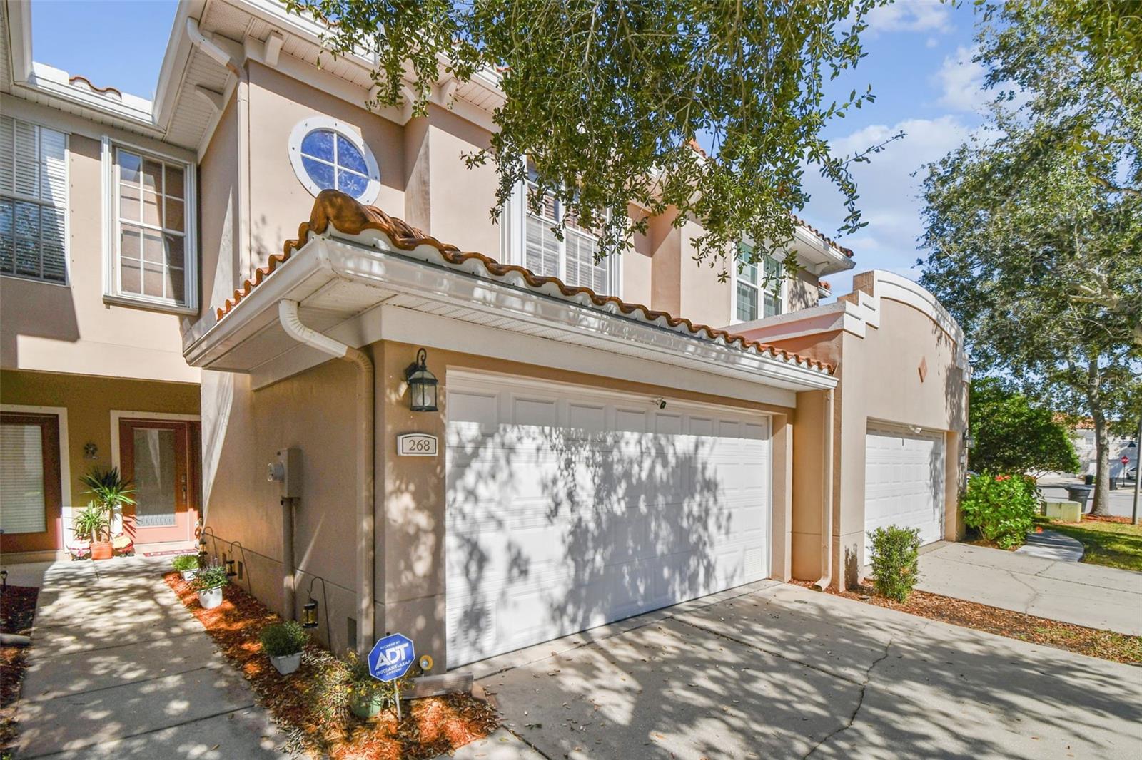 268 Valencia Cir