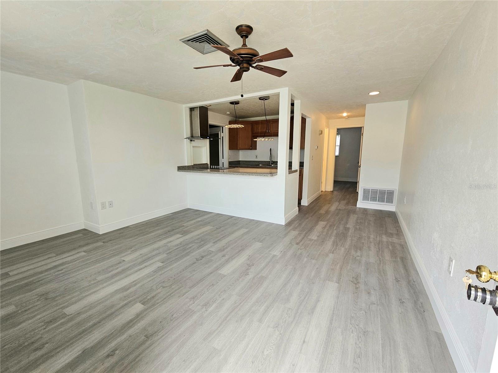 4915 Elkner St #4915