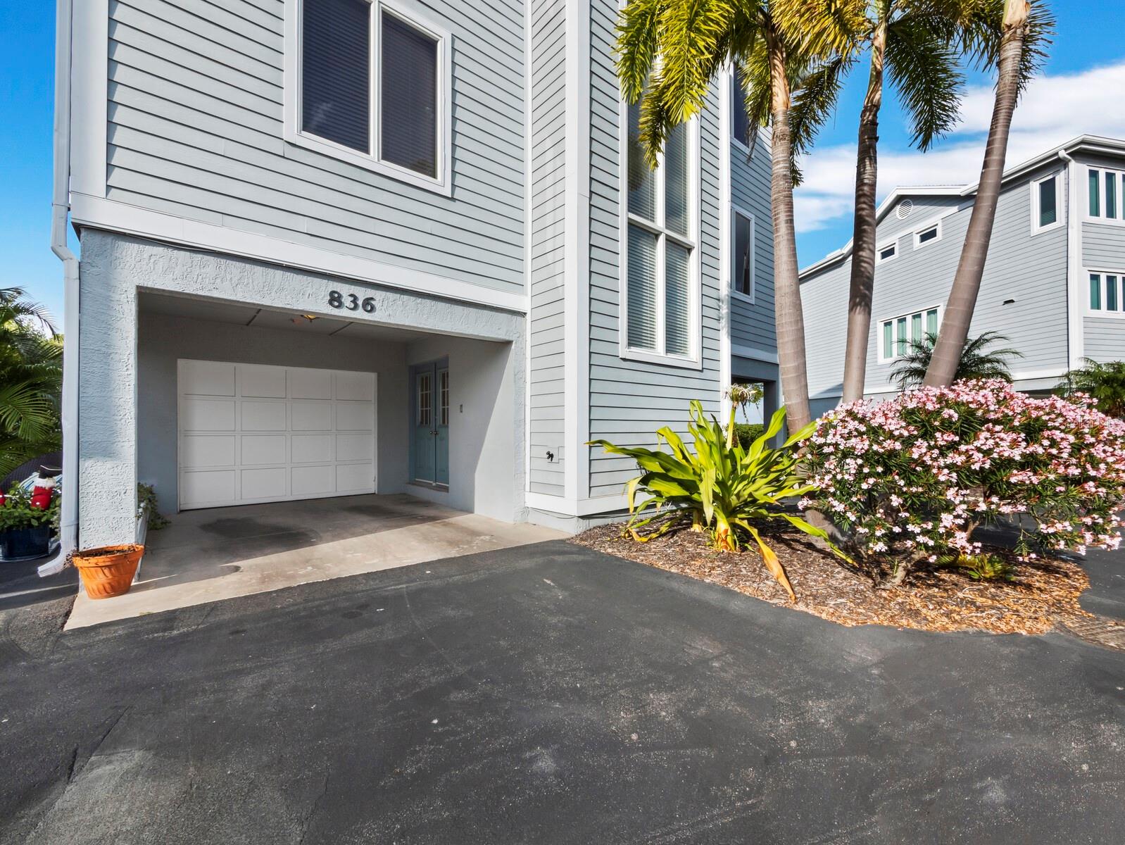 836 Evergreen Way