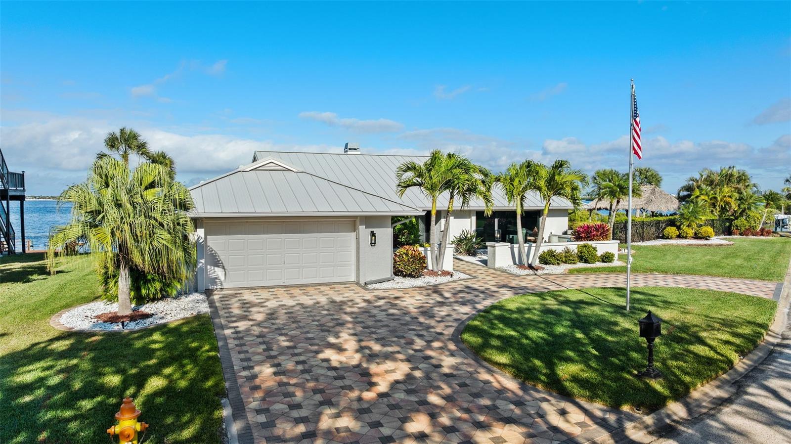 5791 Westshore Dr