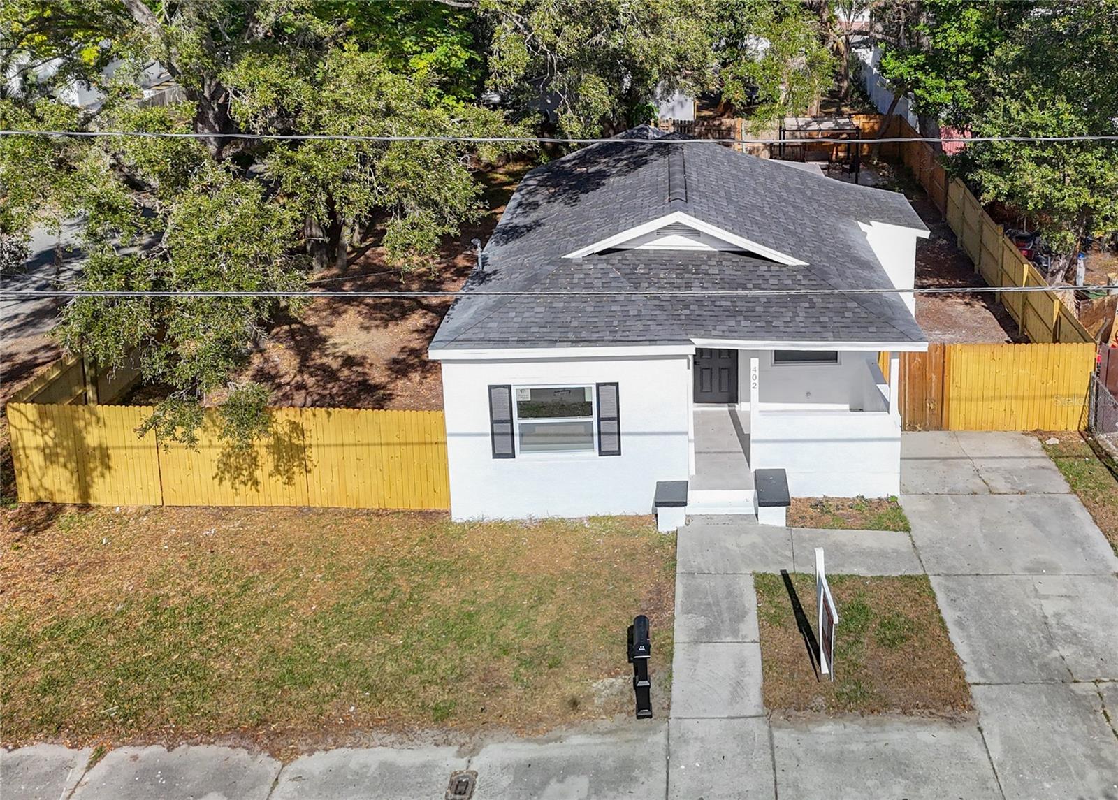 402 E Virginia Ave photo 1