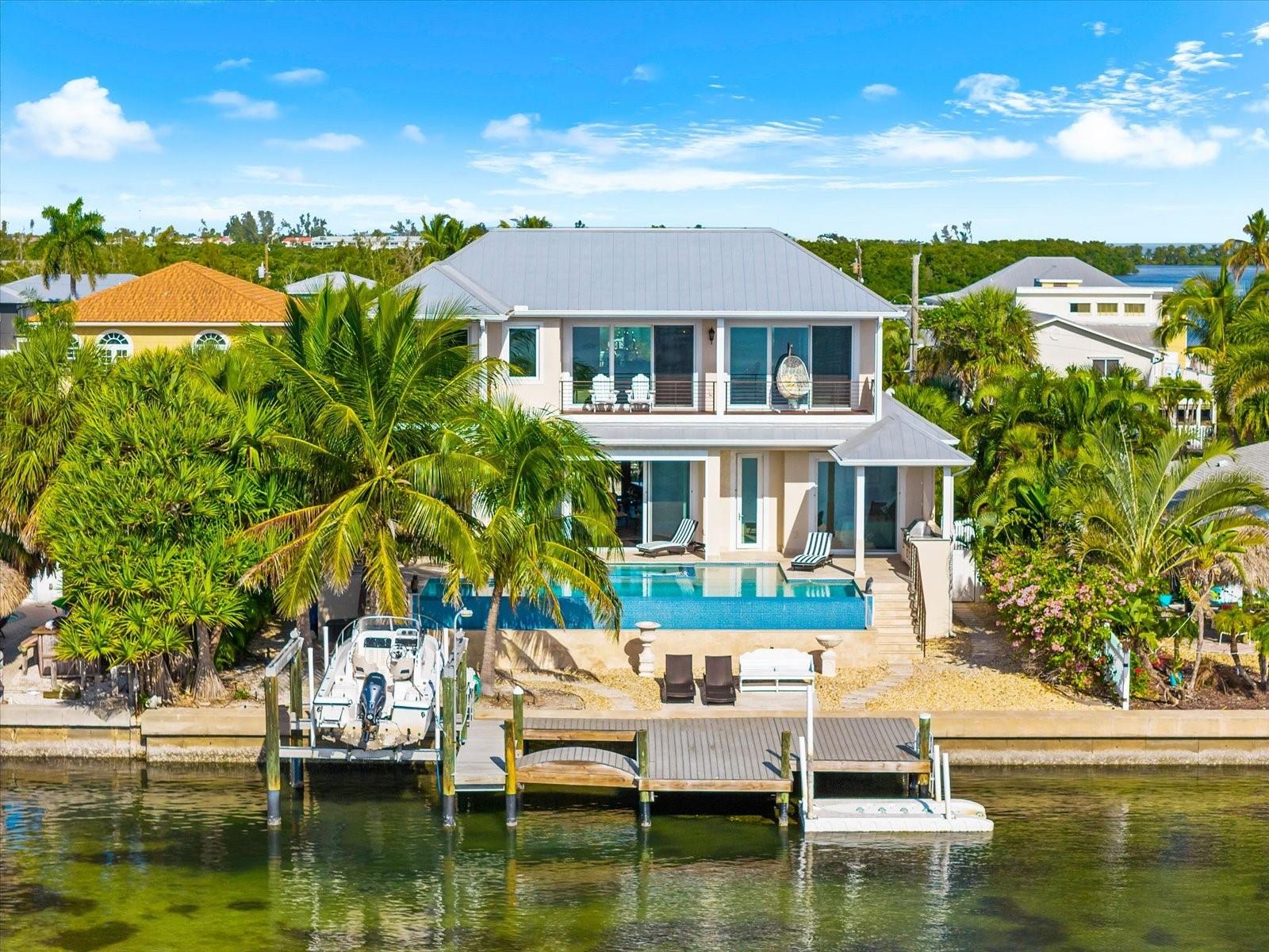 511 Bayview Dr
