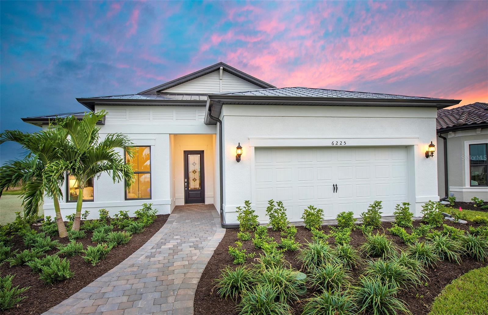 7452 Summer CT photo 1