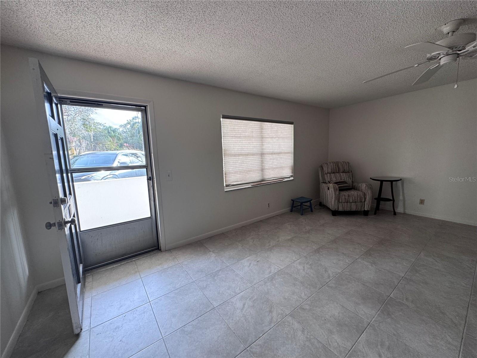 100 El Camino Dr #111
