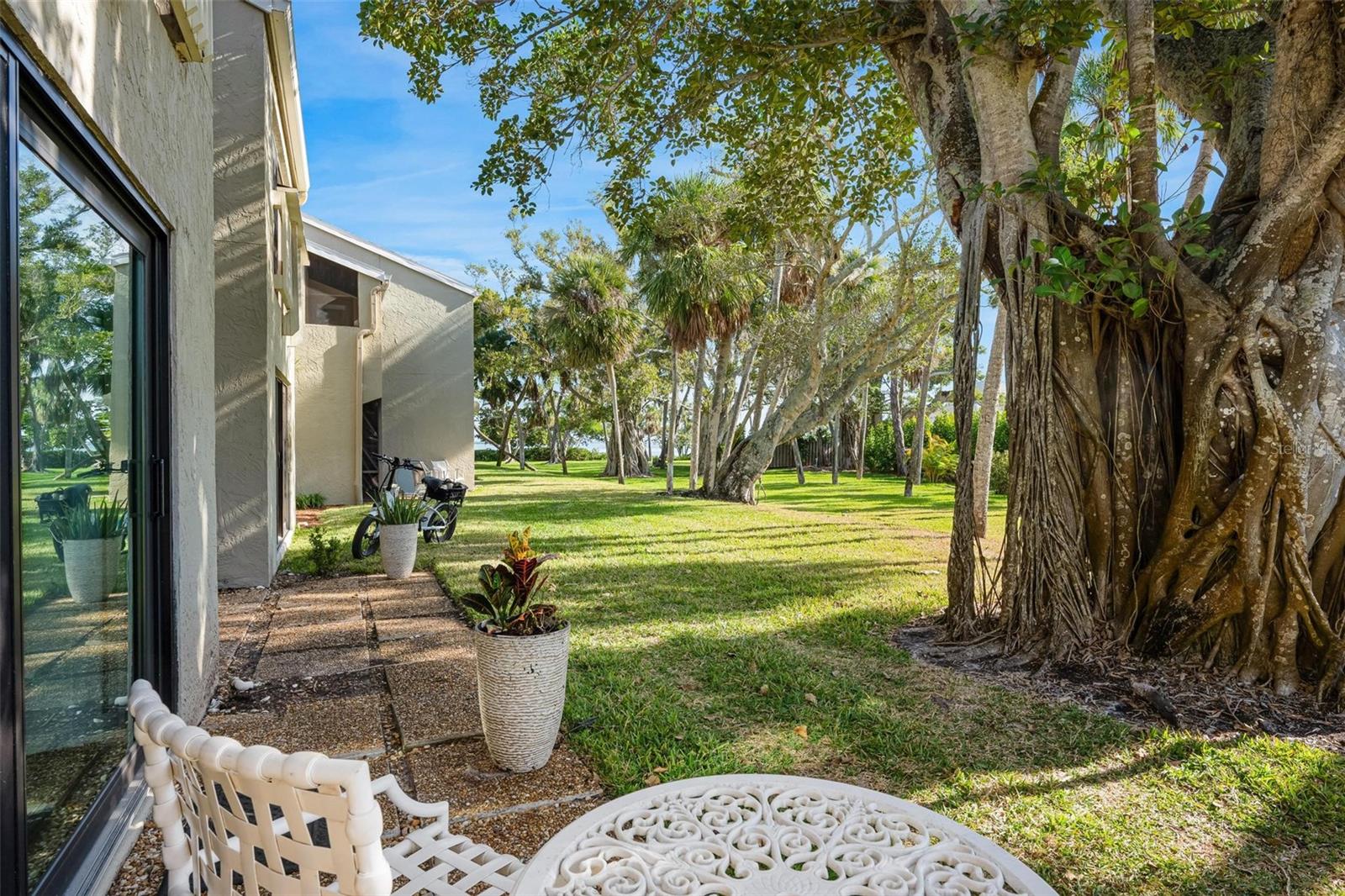 5260 Gulf Of Mexico Dr #403