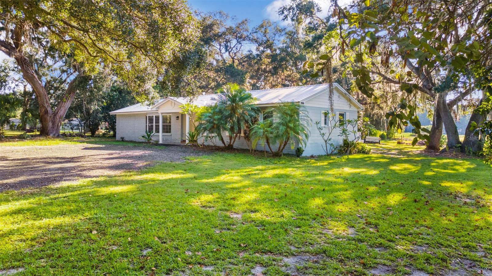 2802 Lyra Ln