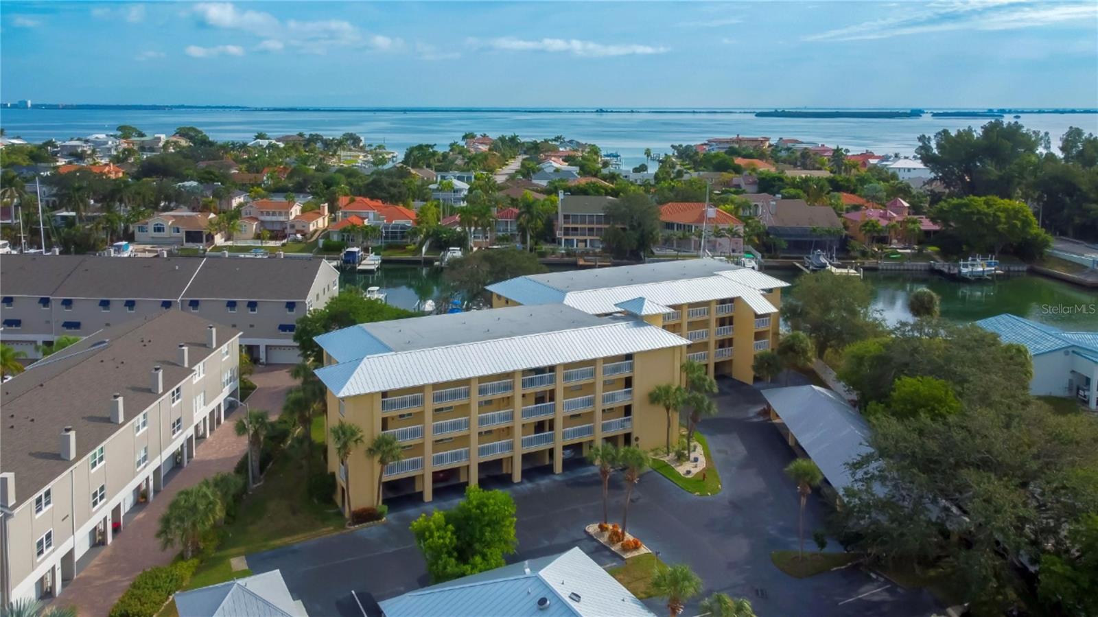 1125 Pinellas Bayway S #304