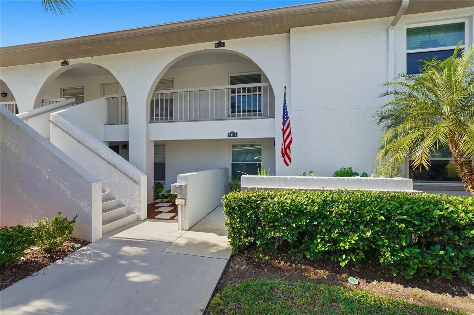 3203 Landmark Dr #2204