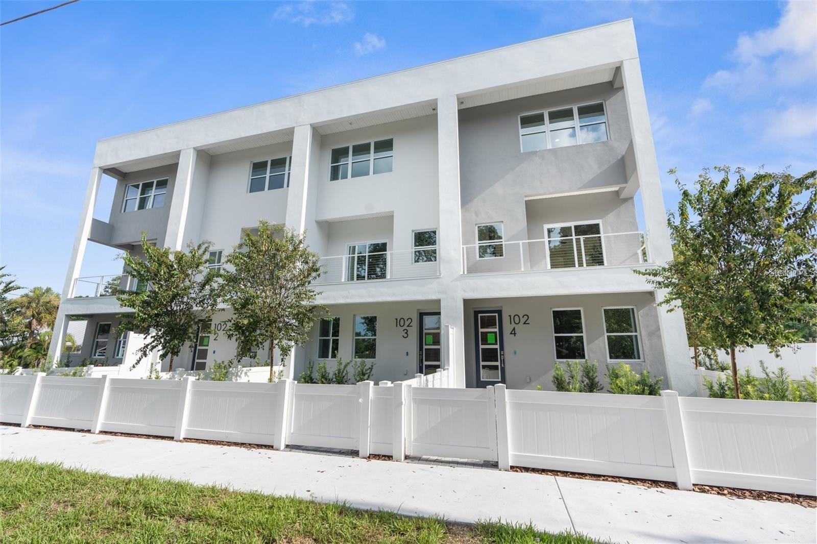 102 W Adalee St #3 photo 1
