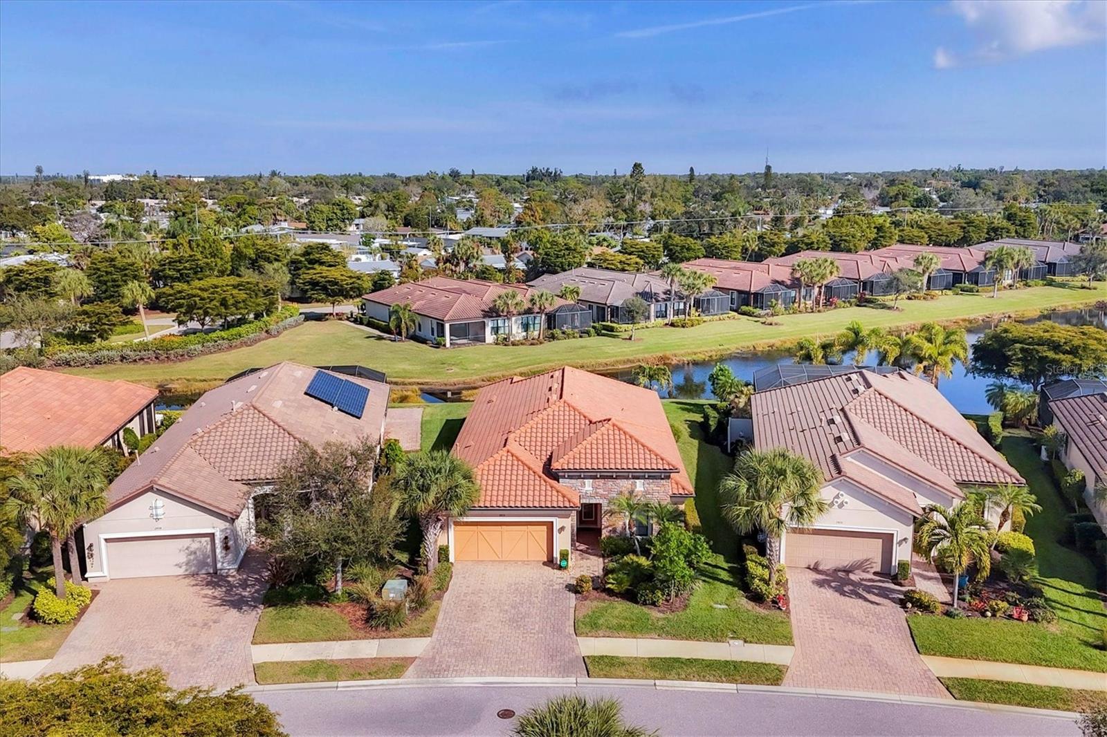 2414 Vaccaro Dr