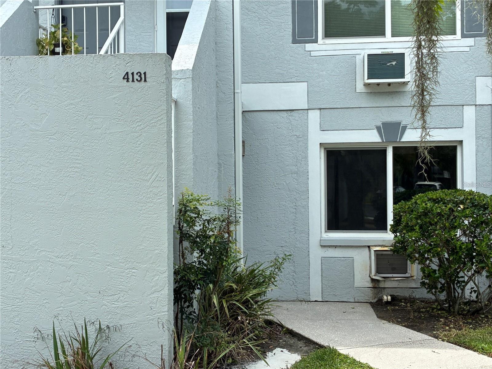 4131 Dolphin Dr #4131