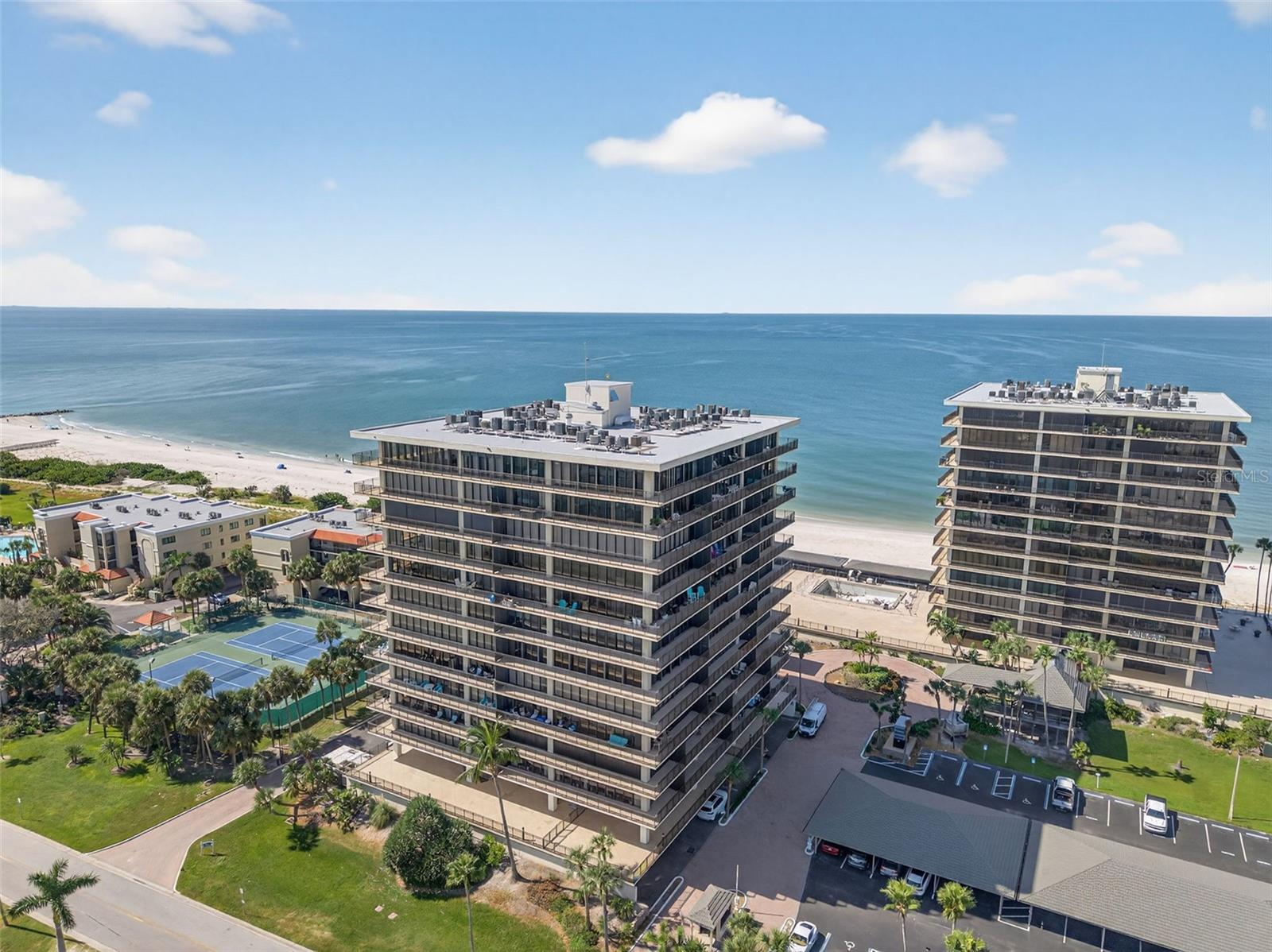 7600 Bayshore Dr #902