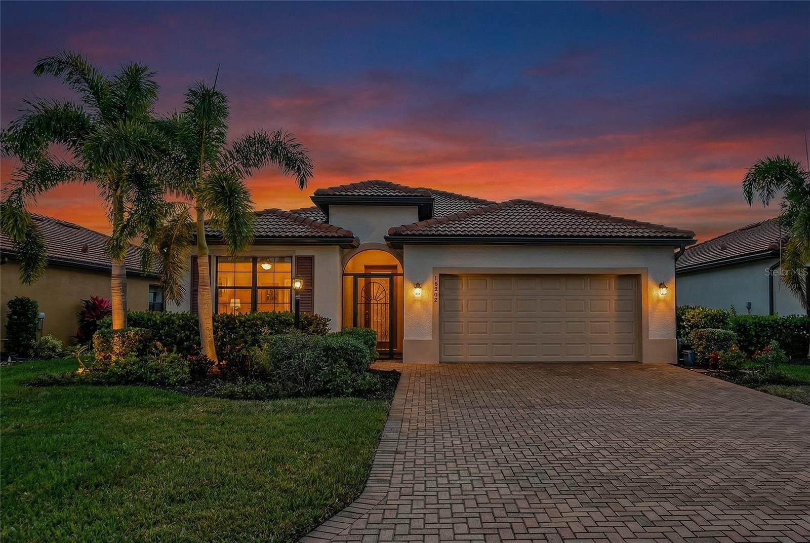 10202 Marbella Dr photo 1