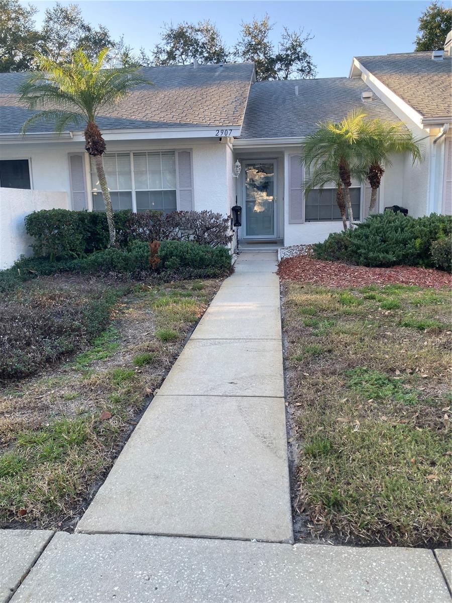 2907 Featherstone Dr