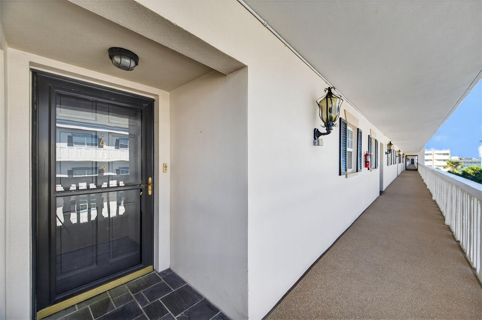 131 Bluff View Dr #403