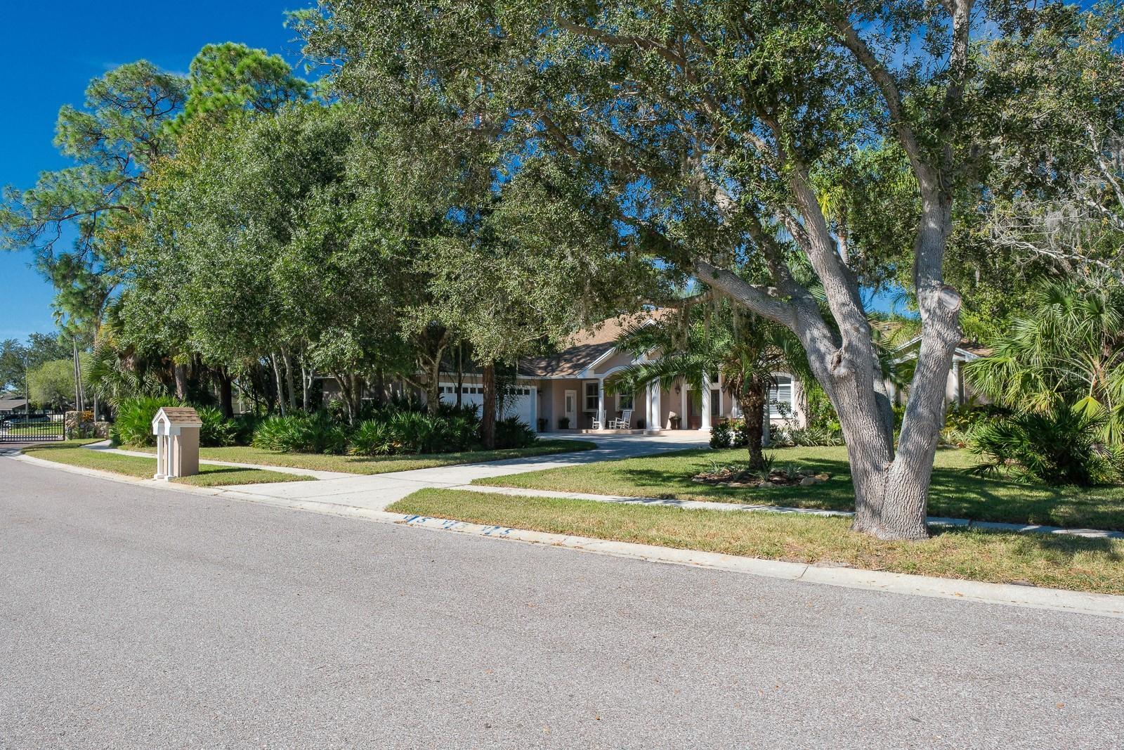 110 Deerpath Dr