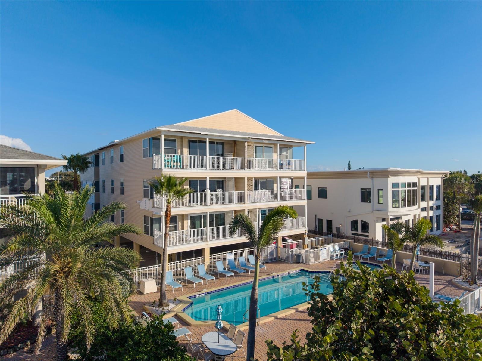 1802 Gulf Blvd #12