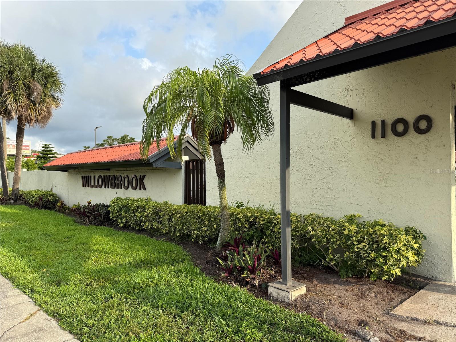 1100 E Bay Dr #35