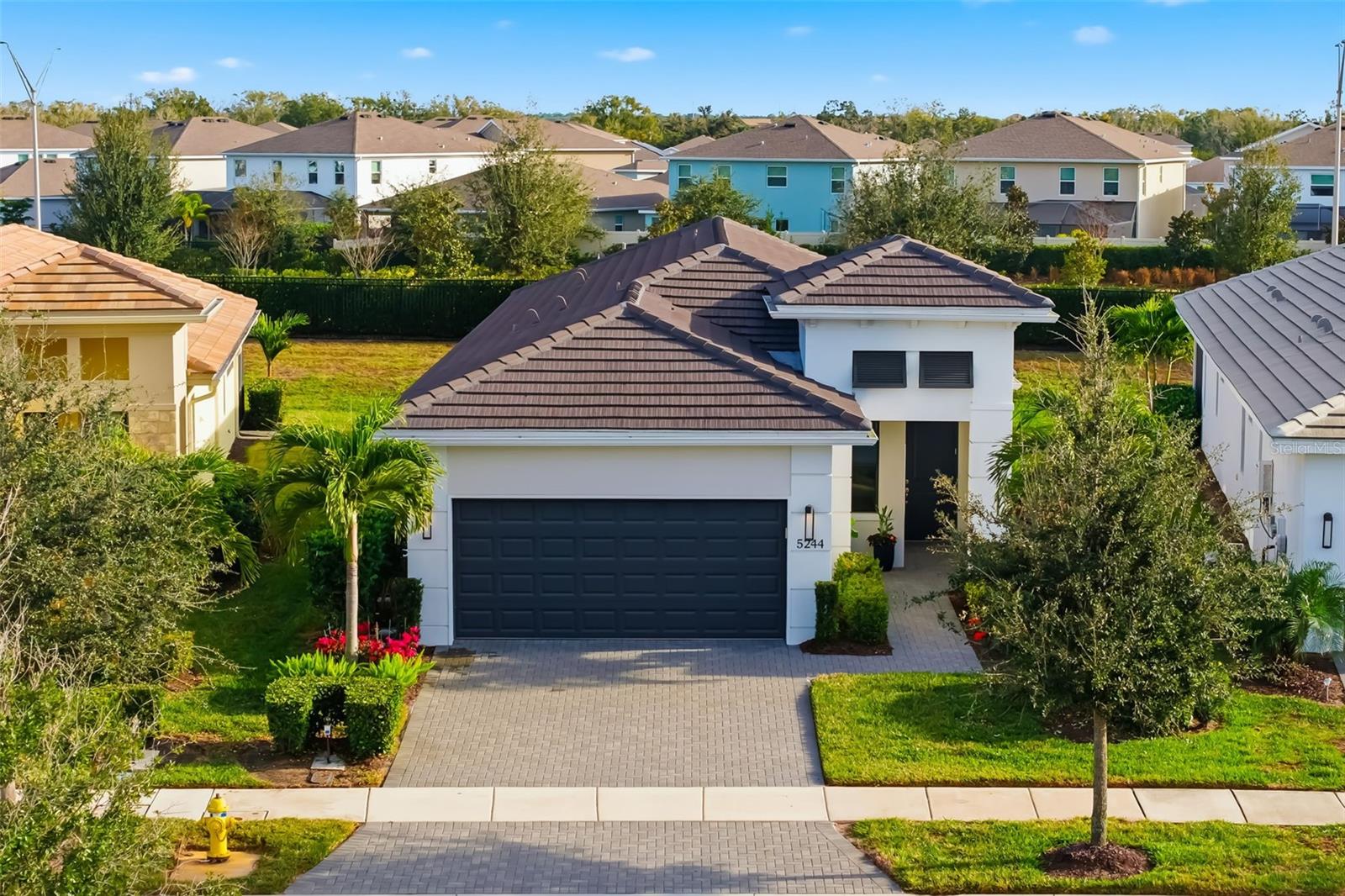 5244 Barnett Cir