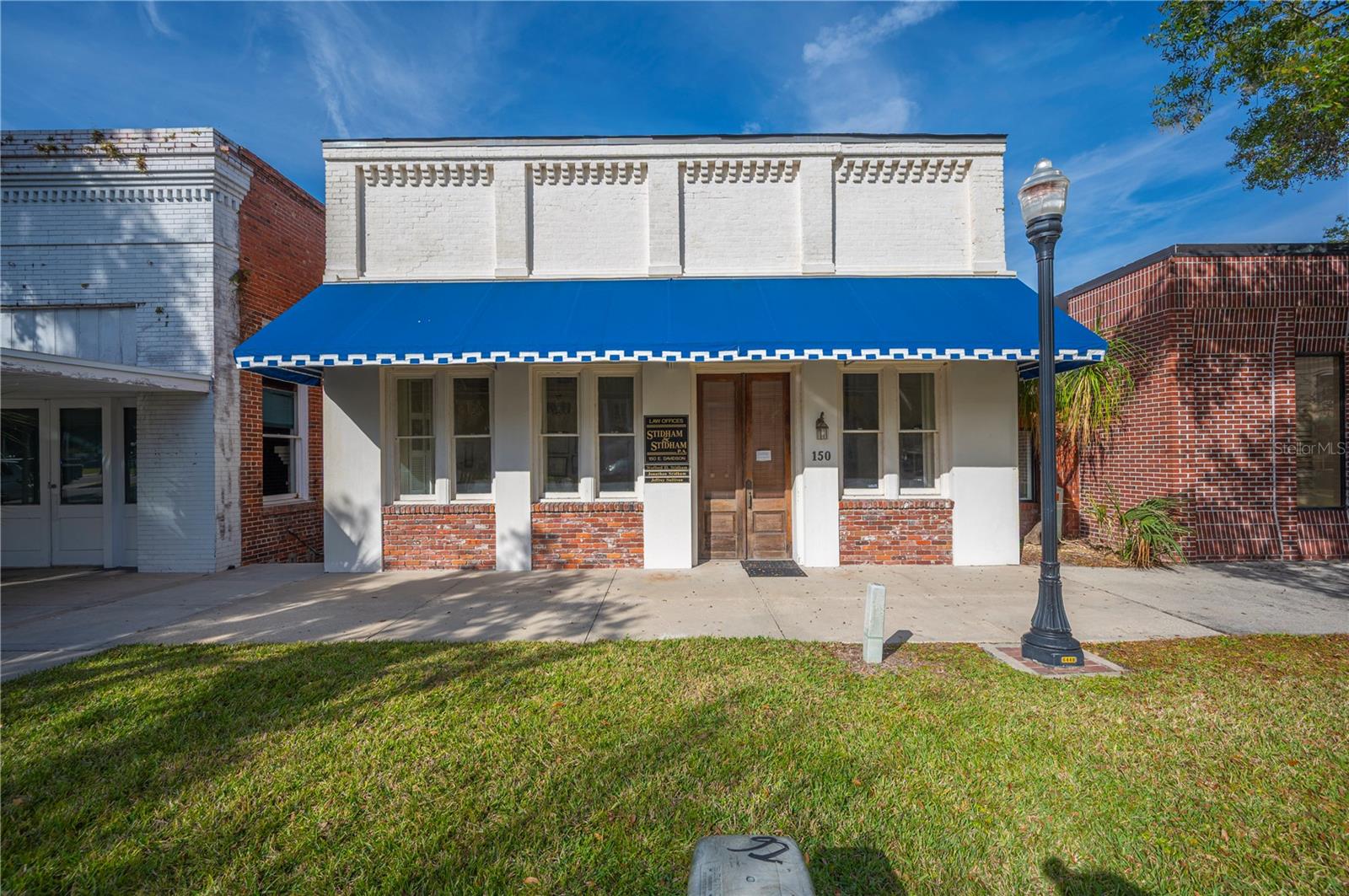 150 E Davidson St photo 1