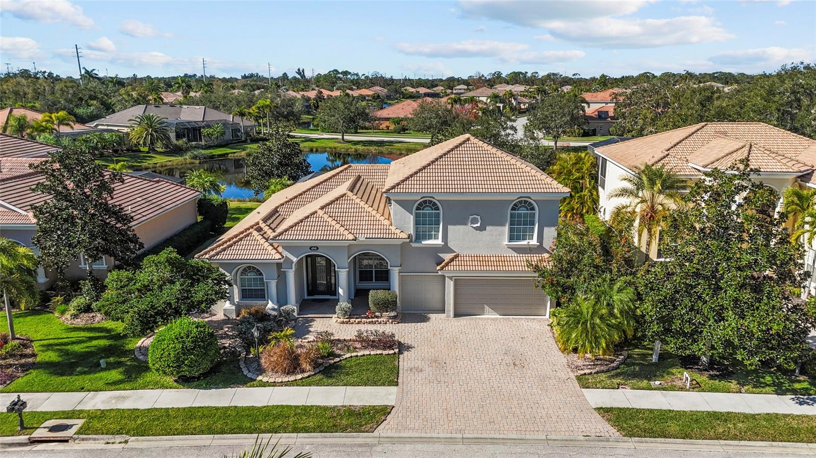6961 Scrub Jay Dr