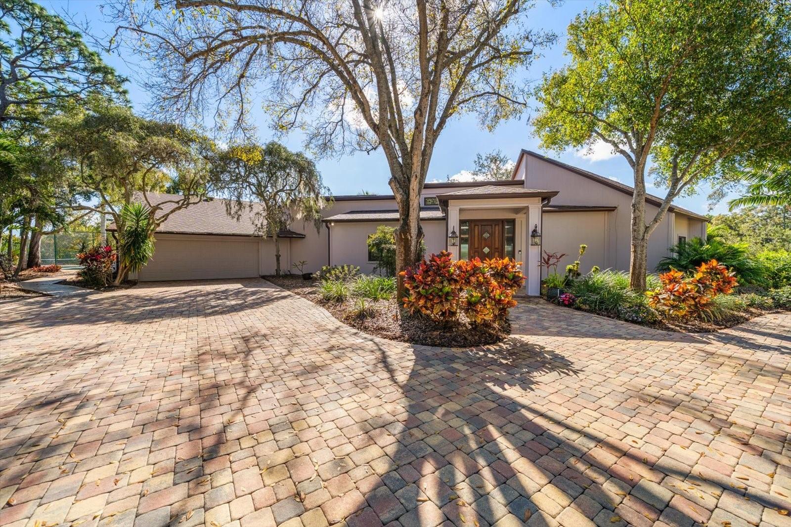 2402 Pine Hammock