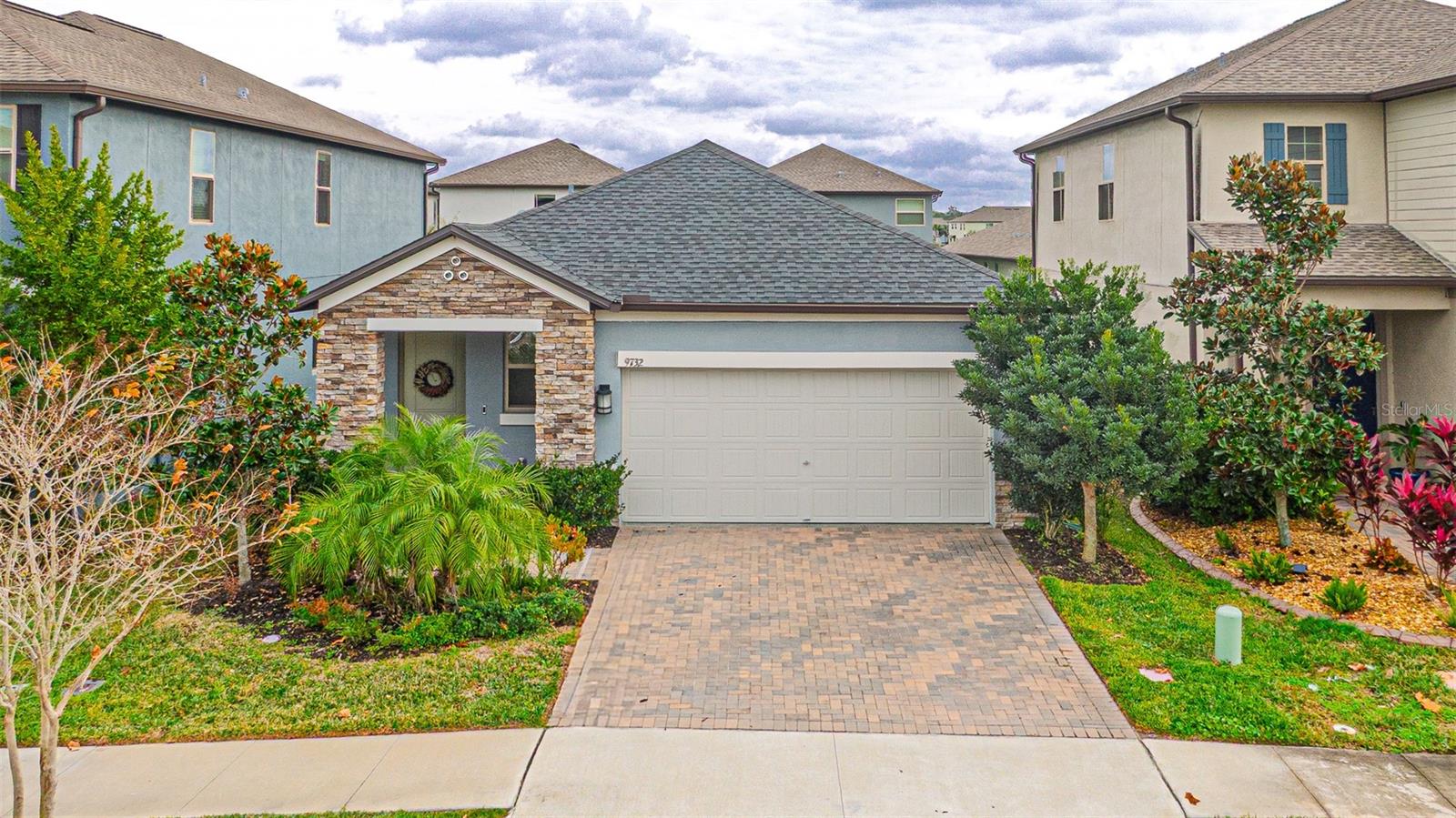 9732 Coneflower CT photo 1