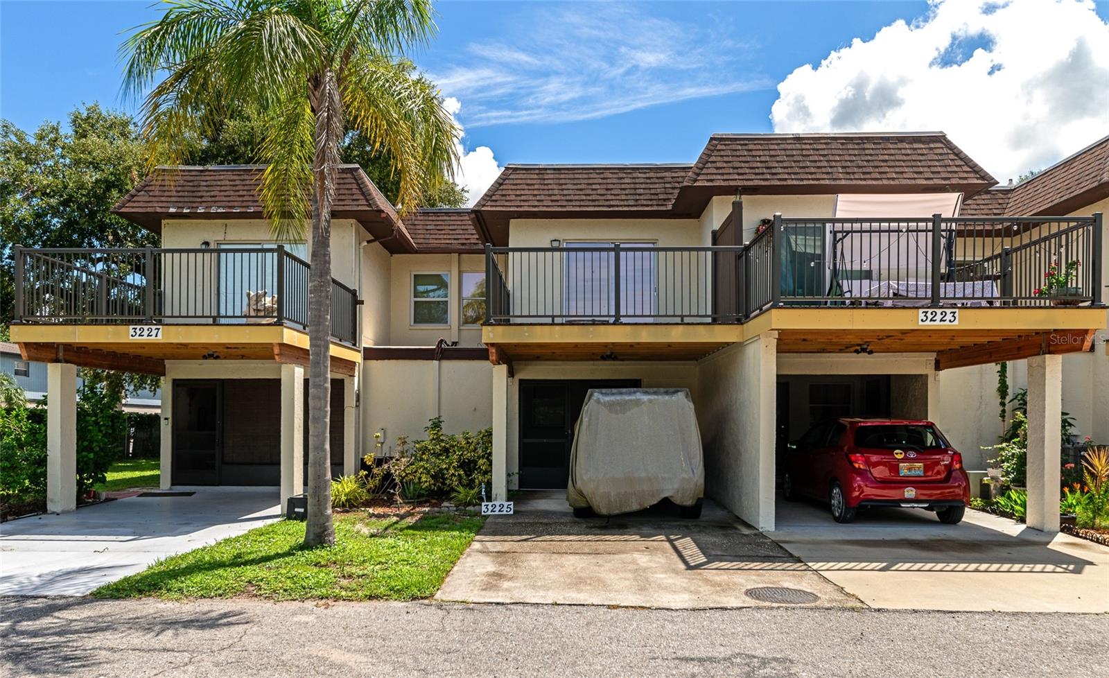 3225 Ramblewood Dr photo 1