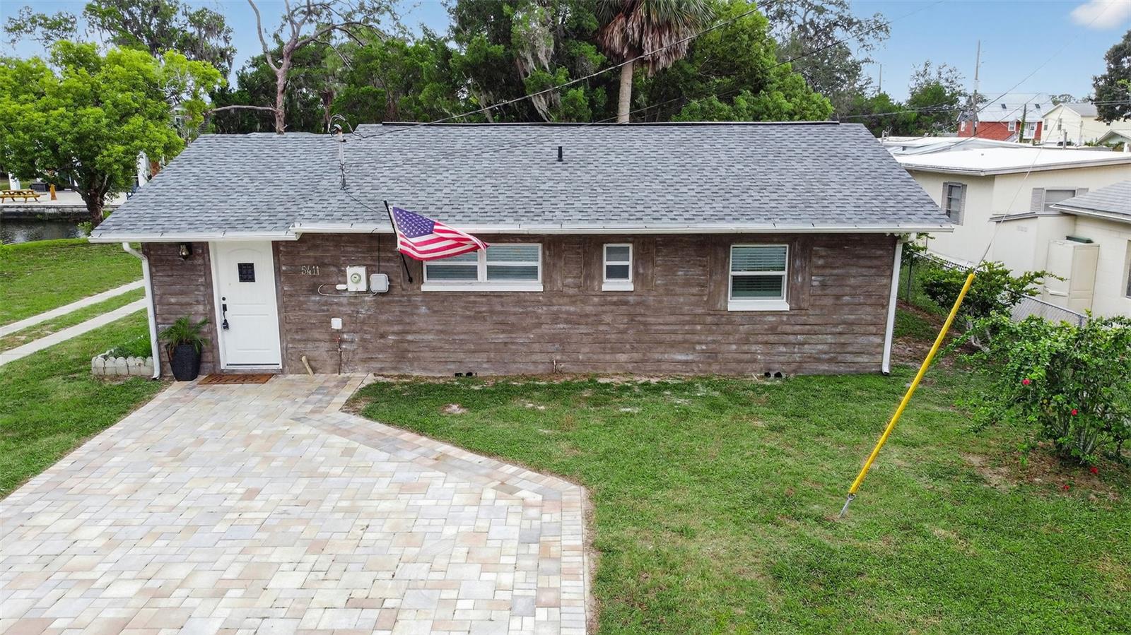 5411 Teal Dr