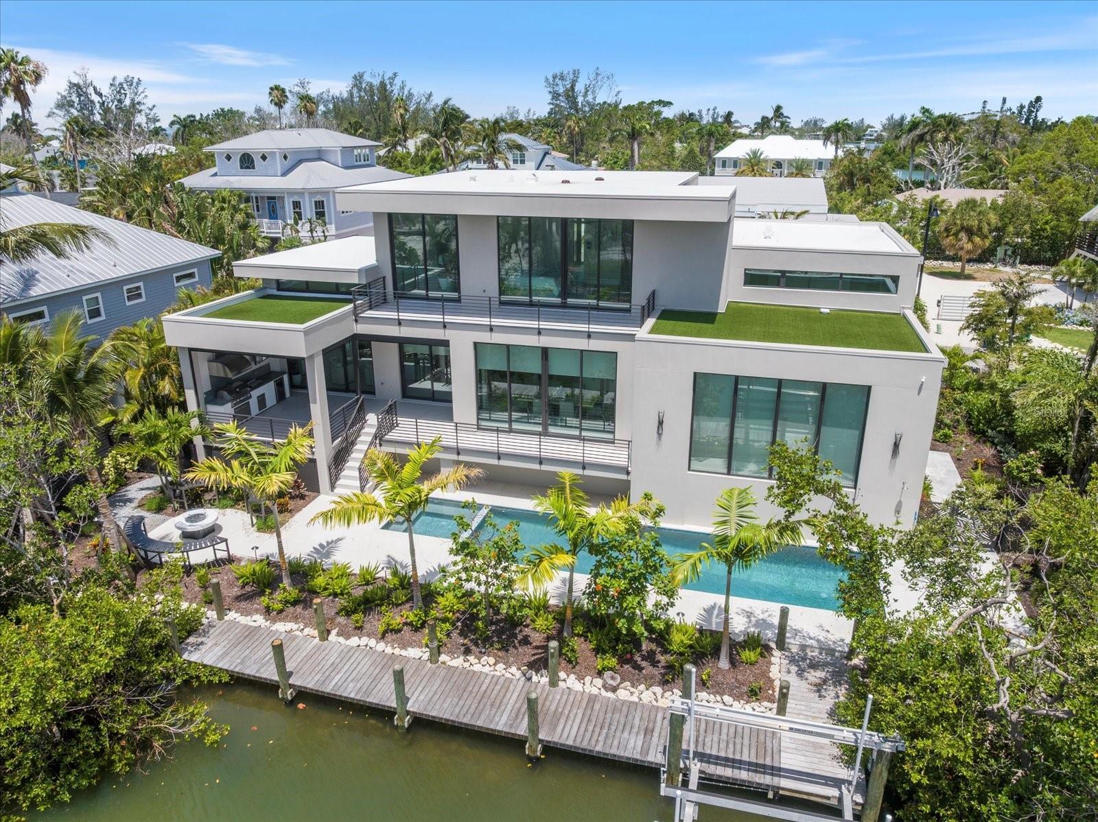 590 DE Narvaez Dr photo 1