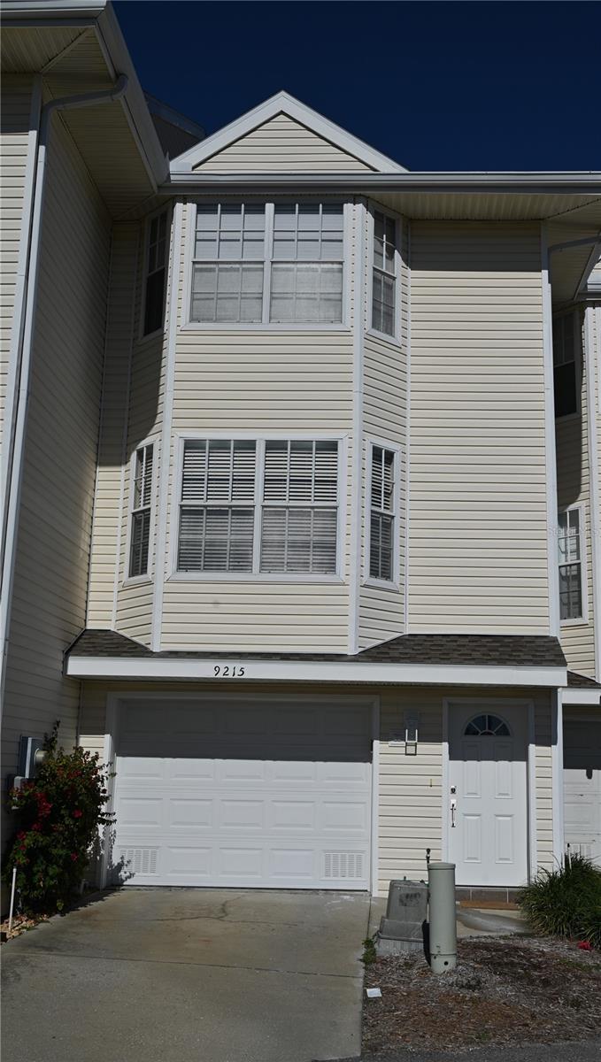 9215 Captiva Cir
