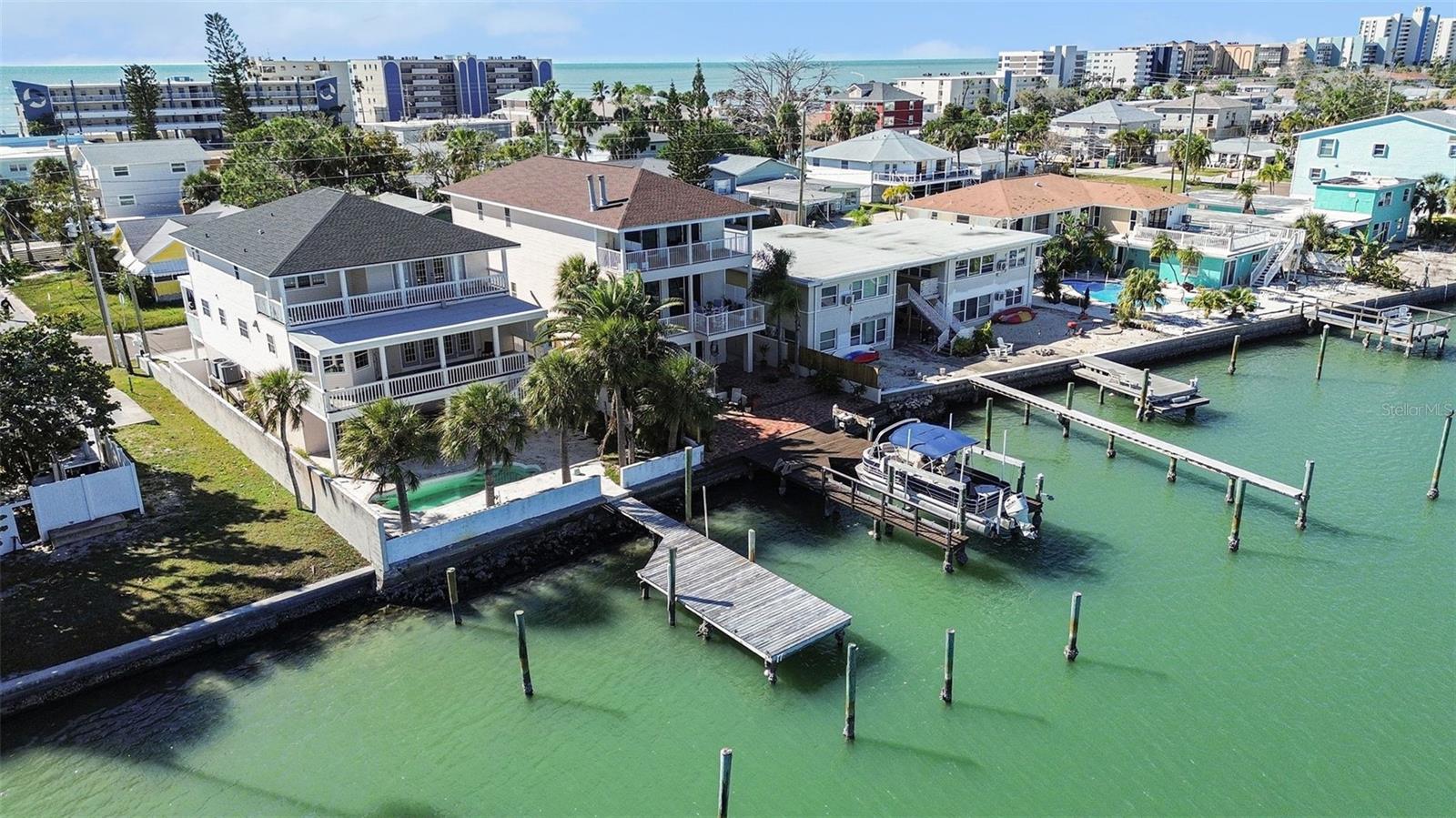 14215 N Bayshore Dr